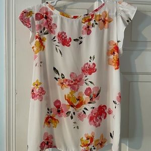 Flutter sleeve shirt